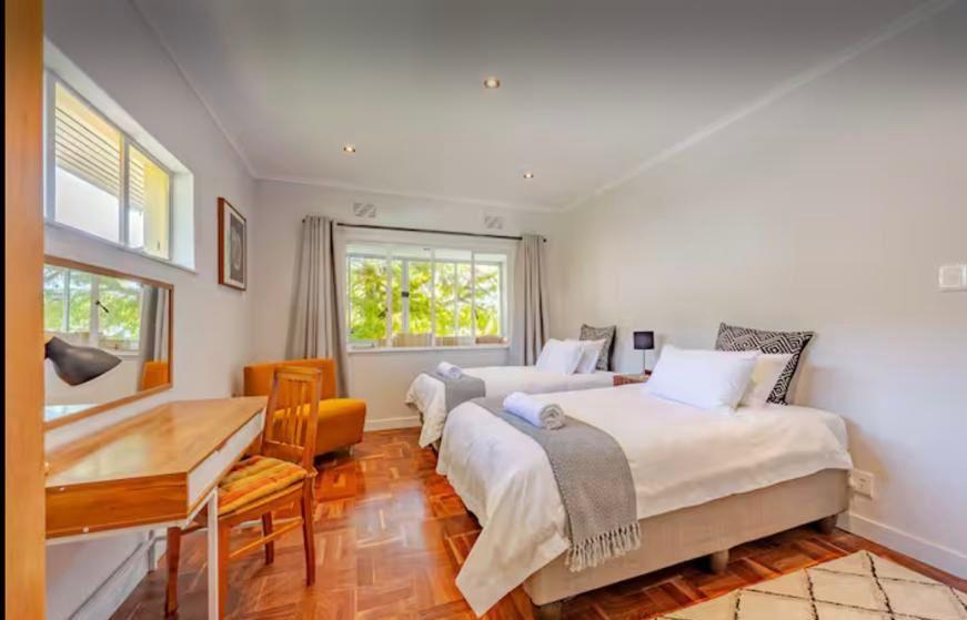 To Let 2 Bedroom Property for Rent in Tamboerskloof Western Cape